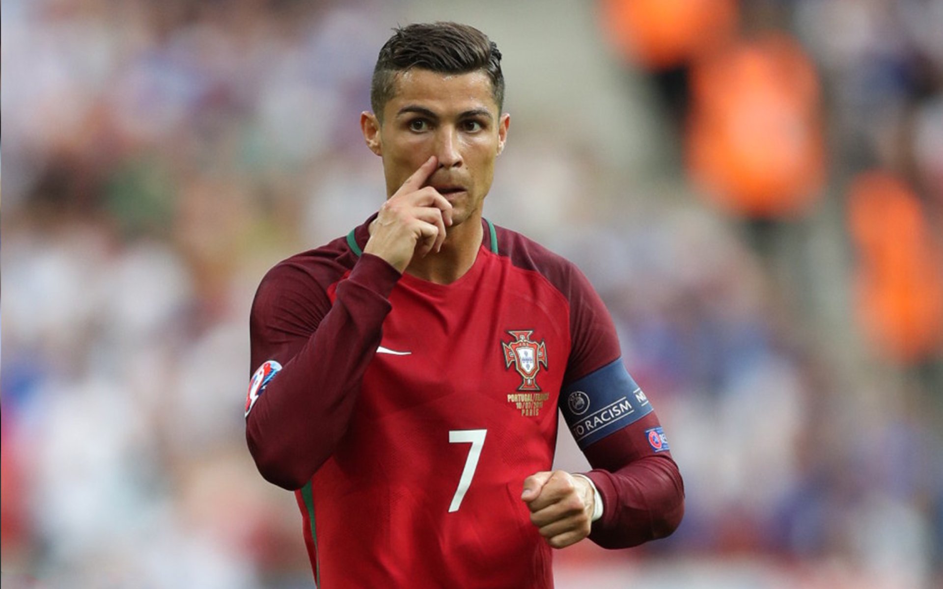 2026美加墨世界杯-凯恩梅西巅峰对决，雄鹿50分钟激战比分悬殊